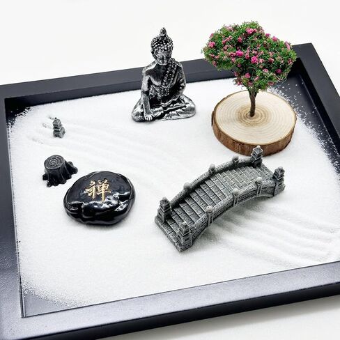 مجموعة Woohome Mini Zen Sand Garden Kit، مجموعة Mini Zen Garden Kit، مجموعة ديكور Zen مع الرمال البيضاء والصخور والكراسي الصغيرة والأبراج والجسور ونماذج الأشجار لديكور سطح المكتب المنزلي والمكتب in Kuwait
