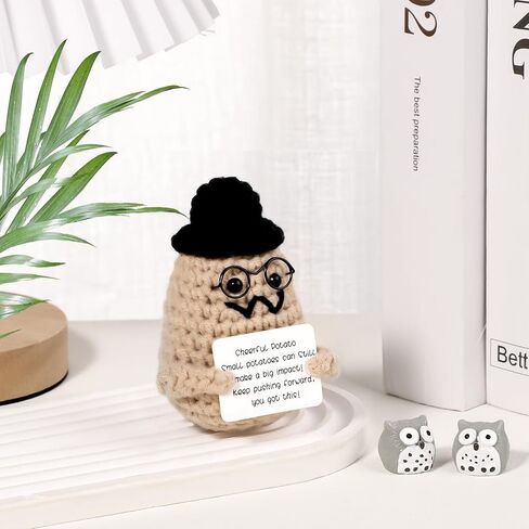 BOXOB مضحك البطاطس الكروشيه الإيجابية، 3.74 بوصة لطيف محبوك دعم البطاطس دمية العاطفية مع قبعة اللحية البطاطس البهجة مع بطاقة تشجيع لتزيين حفلة هدية عيد ميلاد، متوسطة، كاكي in Saudi Arabia