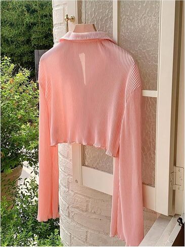 قمصان نسائية بأكمام طويلة وأزرار للأسفل، بلوزات قصيرة ذات ياقة غير رسمية، بلوزة مزينة بزخرفة الخس in Kuwait