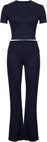 مجموعة ملابس نسائية من قطعتين من LovelyWholesale بأكمام قصيرة وقميص قصير وسراويل مضيئة in Kuwait