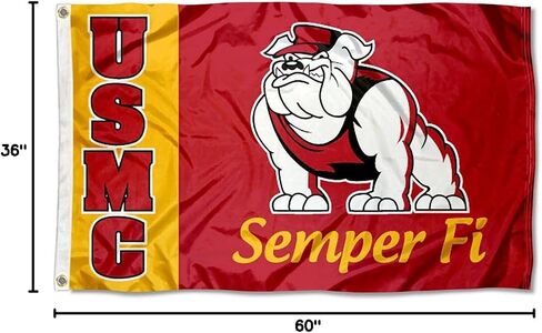 علم الكلية الكبيرة لجامعة مشاة البحرية الأمريكية بولدوج USMC in Saudi Arabia
