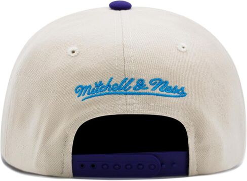 قبعة Mitchell & Ness New Orleans Hornets NBA ذات رقعة جانبية منخفضة Pro Vintage Snapback - كريمي/أرجواني in Saudi Arabia