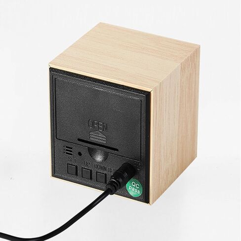 منبهات خشبية شاشة LED رقمية مع التحكم الصوتي في درجة الحرارة والتاريخ والوقت ساعة كهربائية جمالية صغيرة مكعبة لغرفة النوم وسطح المكتب والمكتب والسرير والسفر والديكور الفني باللون البني in Kuwait