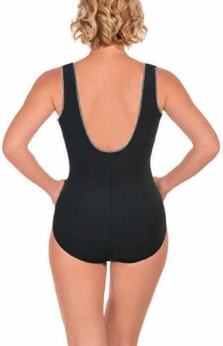 ملابس داخلية للنساء من Miraclesuit in Kuwait