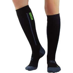 Zensah Featherweight Compression Socks - Ultra-Lightweight, Anti-Blister, Graduated Compression (Small, Black)