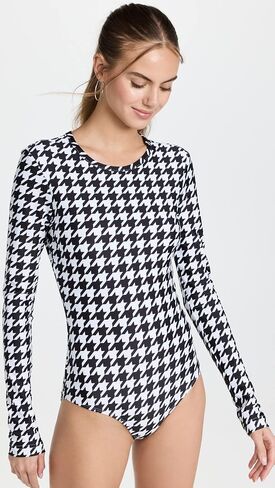 بدلة سباحة نسائية طويلة الأكمام من Rash Guard in Saudi Arabia