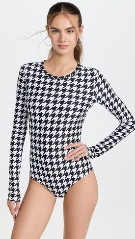بدلة سباحة نسائية طويلة الأكمام من Rash Guard in Saudi Arabia