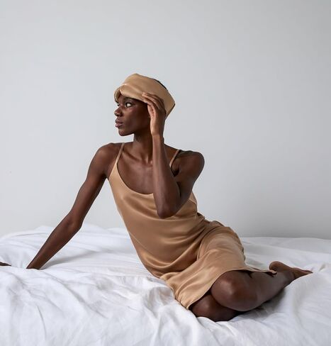 قناع نوم حريري قابل للغسل من لونيا - أسمر هاشد، كبير in Kuwait