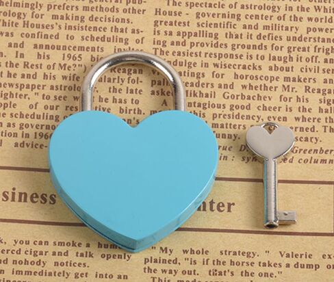 Treasure Chest Padlock,Mini Love Heart Shaped Metal Lock Colorful Diary Book Security Padlock with Key for Jewelry Box Purse Handbag Cabinet Lockers Letter Box Keyed Padlocks (Gold) in Saudi Arabia