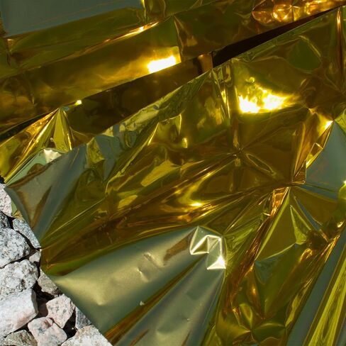 Hiker's Gold Emergency Blanket for Hiking, Backpacking, Camping in Saudi Arabia