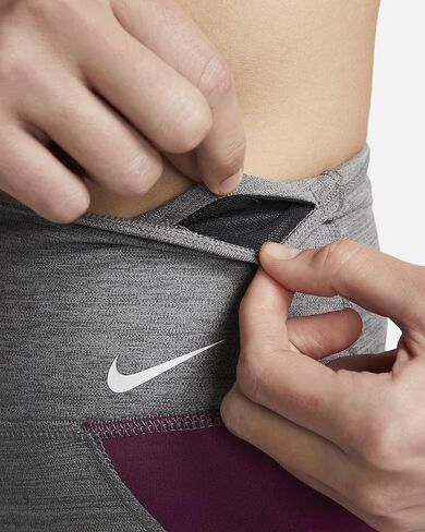 بنطال ضيق متوسط ​​الارتفاع من Nike One للسيدات in Saudi Arabia