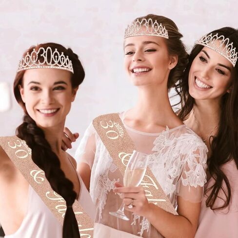 هدايا عيد الميلاد الأربعين للنساء، بما في ذلك تاج عيد الميلاد الأربعين، ووشاح، وغطاء للكعك، وشمعة ومرآة مدمجة، وزينة عيد الميلاد الأربعين باللون الذهبي الوردي للنساء in Kuwait