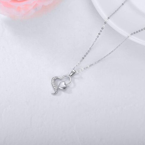 SISGEM 14k Gold Diamond Heart Pendant Necklace for Women, Fine Anniversary Jewelry for Wife/Girlfriend, Love Gifts for Her (0.1ct), 16-18 Inch in Saudi Arabia