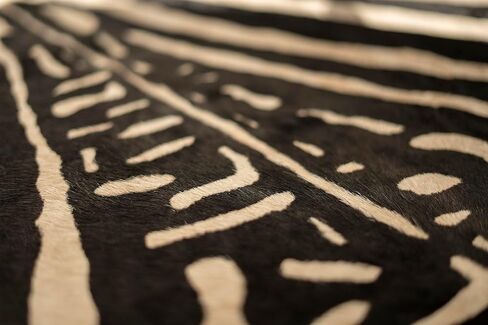 سجادة جلد البقر الأصلية من FOTA مع طباعة حمار وحشي - جلد البقر ومنطقة شعر ناعمة أو سجاد رمي - نمط طبيعي أفضل للتعليق على الحائط الريفي، ورحلات السفاري، والديكور الفريد (طباعة حمار وحشي، مقاس 5 × 6 بوصات كبيرة) in Kuwait