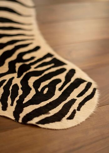 سجادة جلد البقر الأصلية من FOTA مع طباعة حمار وحشي - جلد البقر ومنطقة شعر ناعمة أو سجاد رمي - نمط طبيعي أفضل للتعليق على الحائط الريفي، ورحلات السفاري، والديكور الفريد (طباعة حمار وحشي، مقاس 5 × 6 بوصات كبيرة) in Kuwait