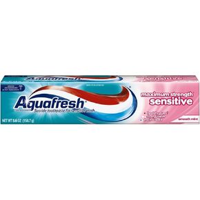 معجون أسنان أكوافريش ذو القوة القصوى الحساسة + تبييض لطيف، نعناع ناعم 5.6 أونصة (عبوة من 8 قطع) in Kuwait