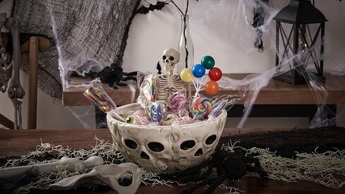 وعاء تقديم سيراميك من Bico Halloween Skull مقاس 10.4 بوصة من السيراميك الأبيض، مناسب للحلوى والشوكولاتة والبسكويت والميكروويف وغسالة الأطباق in Kuwait