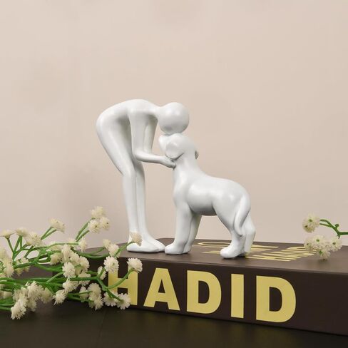 منحوتة كلب لديكور المنزل، تمثال لطيف للرجال والكلب لتزيين المكتب، غرفة المعيشة، غرفة النوم، المنزل، هدايا ذاكرة الكلب لمحبي الكلاب (أبيض) in Kuwait