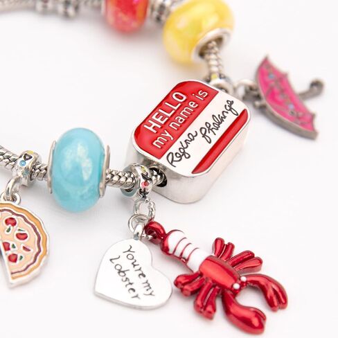 مجموعة أساور Advent Calendar 2024-24 Days of FRIENDS Charm - عرض تلفزيوني هدية عيد الميلاد للرجال والنساء البالغين in Kuwait