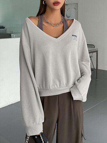 WDIRARA Women's Letter Patched V Neck Halter Sweatshirt Casual Long Sleeve Pullovers in Saudi Arabia