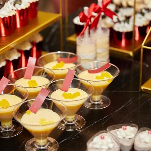 40 قطعة من أكواب مارتيني البلاستيكية من توفيلين، 5 أونصة، أكواب حلوى صغيرة مع ملاعق، قاذفات كوكتيل قابلة لإعادة الاستخدام، أكواب شفافة قصيرة الجذعية لنبيذ الحفلات والحلويات والمقبلات in Saudi Arabia