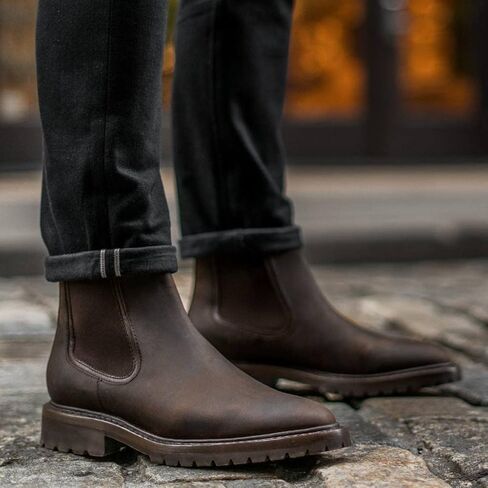 حذاء رجالي من شركة Thursday Boot Company Legend Rugged Resilient Chelsea، Safari، 11.5 in Kuwait