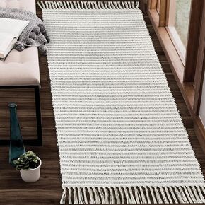 Chardin home Black & Ivory Providence Throw Rug 2x3 feet |Hand Woven Farmhouse Rug | Great in Kitchens entryways doormats Bathrooms Meditation Mat | Machine Washable & Reversible Cotton Rug