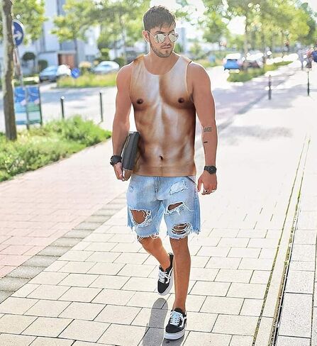 Mens 3D Fake Abs Tank Top Breathable Quick Dry Sleeveless Beach Shirt in Saudi Arabia