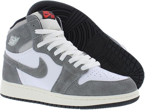 Nike Air Jordan 1 Retro High OG GS Boys Shoes in Saudi Arabia