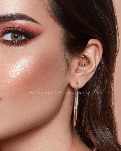 Mooncrush Jewelry G23 حلقات الحاجز المصنوعة من التيتانيوم الصلب 16G حلقات الأنف الفضية الحد الأدنى Daith Helix Hoop الأقراط مكدسة Daith Helix ثقب المجوهرات هيبوالرجينيك in Kuwait