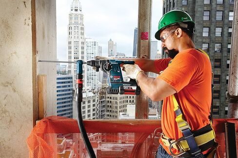 بوش HC2041 1/4 بوصة. × 4 بوصة. × 6 بوصة. بولدوج SDS-Plus مطرقة دوارة in Saudi Arabia