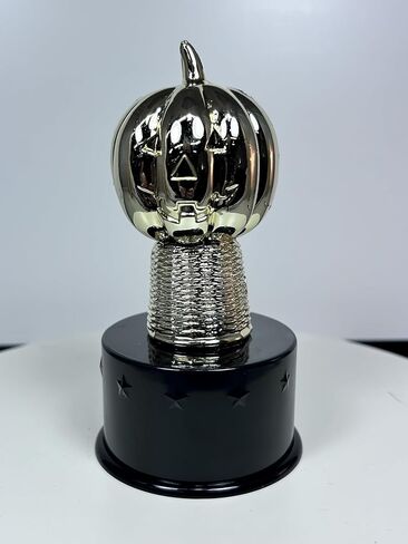 Express Medals 5 inch Tall Halloween Pumpkin Carving Haunted Costume Award Trophy Party Favor Gift Prize in Saudi Arabia