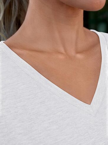 تي شيرت نسائي بأكمام قصيرة وفتحة رقبة على شكل V، تي شيرت نسائي صيفي عصري ناعم، قمصان غير رسمية، ملابس فضفاضة، ملابس خفيفة الوزن in Kuwait