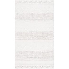 SAFAVIEH Casablanca Collection Area Rug - 5' x 8', Ivory, Handmade Tassel Fringe, Ideal for High Traffic Areas in Living Room, Bedroom (CSB278A)