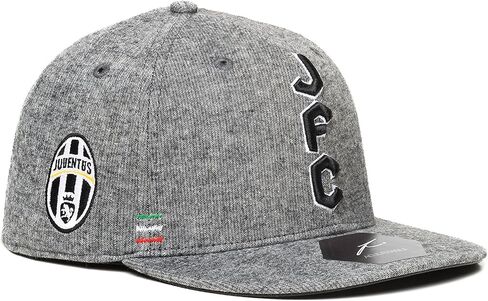 كومة Snapback قبعة in Saudi Arabia