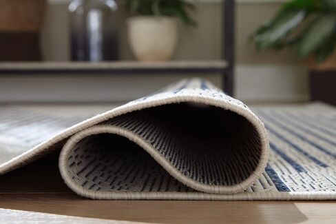 تصميم مميز من آشلي ألفيرنو 8 × 10 سجادة بتصميم هندسي حديث، أبيض وأزرق in Kuwait