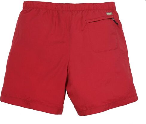 Mens Water Short in Saudi Arabia
