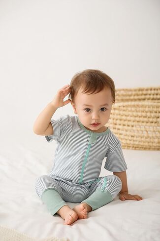 مجموعة من قطعتين من ملابس الأطفال الصغار بسحاب من القطن بأكمام قصيرة وسحاب في اتجاهين وقطعة واحدة in Kuwait