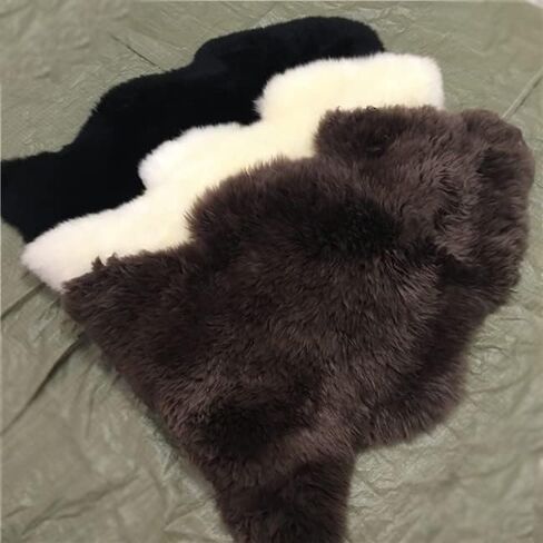 سجادة جلد الغنم الأصلية NGF سجادة من جلد الخراف المنفوش الطبيعي الفاخر لغرفة النوم المنزلية ديكو 2.5 قدم × 1.5 قدم (سجادة عاجية) in Kuwait