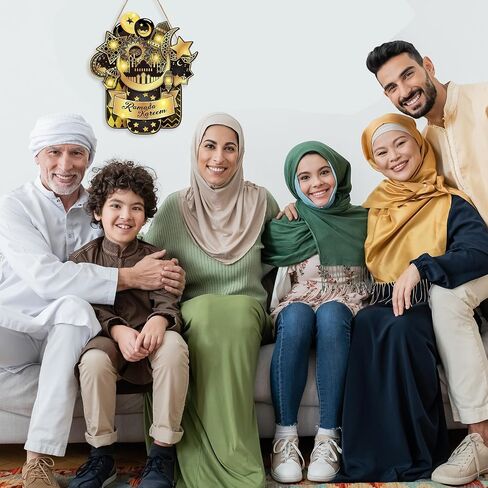 علامة باب جنوم سعيدة باللونين الأسود والذهبي لامعة 2024 ليلة رأس السنة الجديدة لوحة خشبية لعيد الميلاد وحفلات الكريسماس وإكليل حفلات الجدار الداخلي والباب الأمامي للتعليق زينة عيد الميلاد in Saudi Arabia