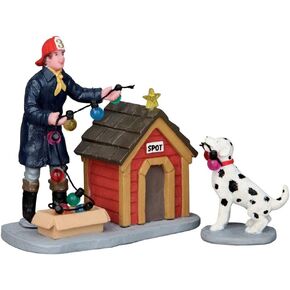 Lemax Village Collection Spot Helps Out, set of 2 #52320