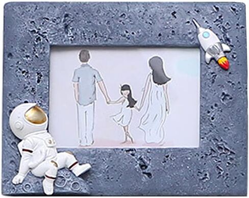 Astronaut Resin Photo Frame Picture Frame for Table Display Ornament Decoration in Saudi Arabia