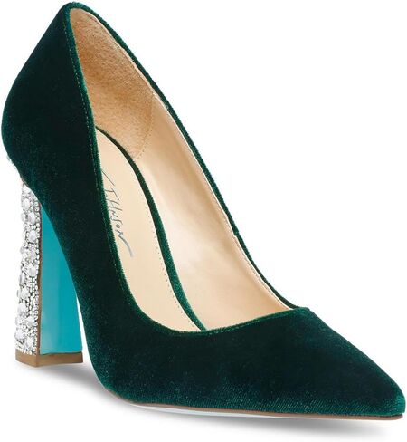 Betsey Johnson Corie in Saudi Arabia