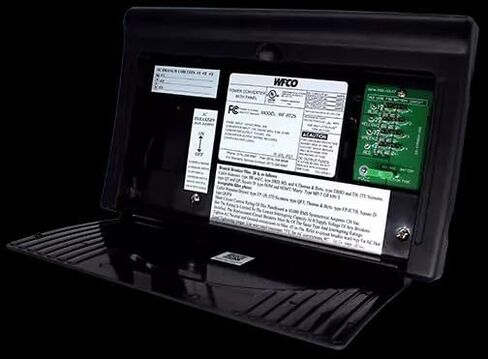 WFCO 318.148 WF8725P مركز طاقة بني 25 أمبير in Kuwait