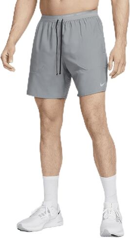 شورت الجري Nike Stride للرجال Dri-FIT مقاس 7 بوصات (رمادي دخاني/أسود، DM4761-084) مقاس كبير طويل in Saudi Arabia