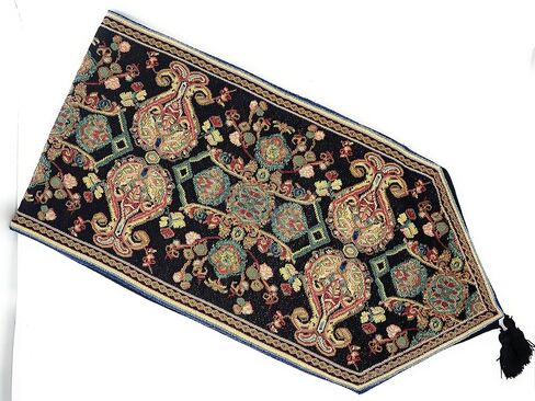 Tache Rococo Elegant Ornate Black Green Paisley Dining Cotton Linen Tapestry Woven Table Runner with Tassels 13x54 in Kuwait