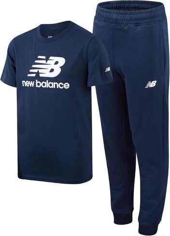 طقم الركض للأولاد من New Balance - تي شيرت جيرسيه برسومات مكونة من قطعتين وسروال الركض من الصوف - طقم ملابس رياضية للأولاد (8-20) in Kuwait
