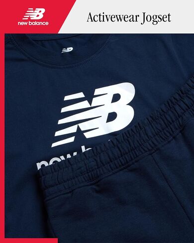طقم الركض للأولاد من New Balance - تي شيرت جيرسيه برسومات مكونة من قطعتين وسروال الركض من الصوف - طقم ملابس رياضية للأولاد (8-20) in Kuwait