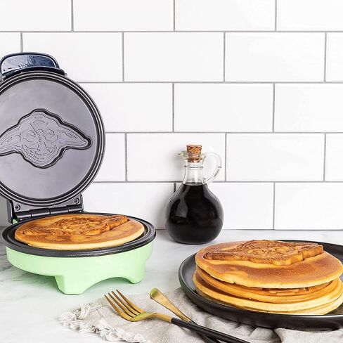 Uncanny Brands Star Wars Darth Maul Waffle Maker - The Sith Lord On Your Waffles in Kuwait