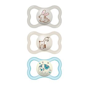 MAM Air Day & Night Baby Pacifier, for Sensitive Skin, Glows in The Dark, 6-16 Months, Unisex